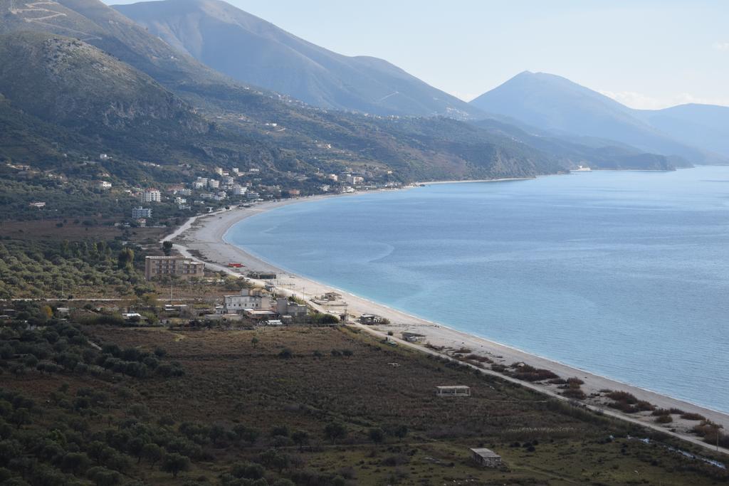 Vila Hadhri Borsh Exteriör bild